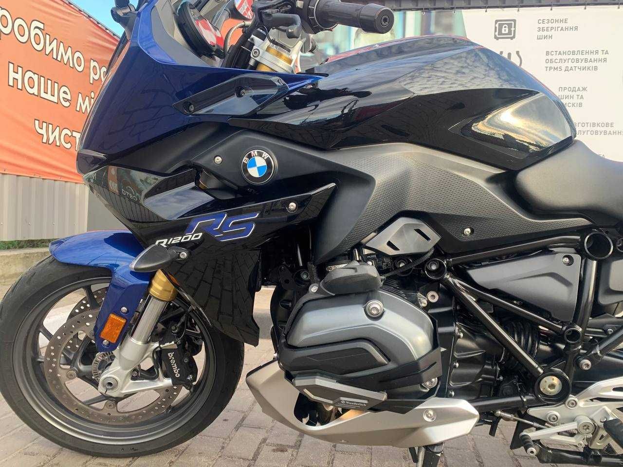 BMW R1200RS в максимальній комплектації