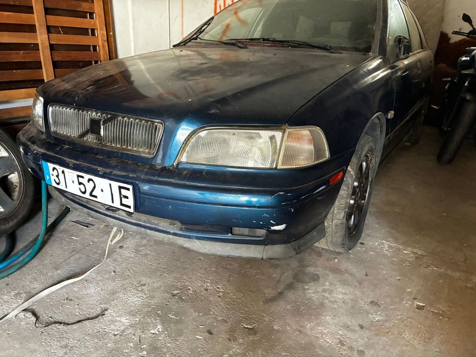 Volvo V40 gasolina - avariado