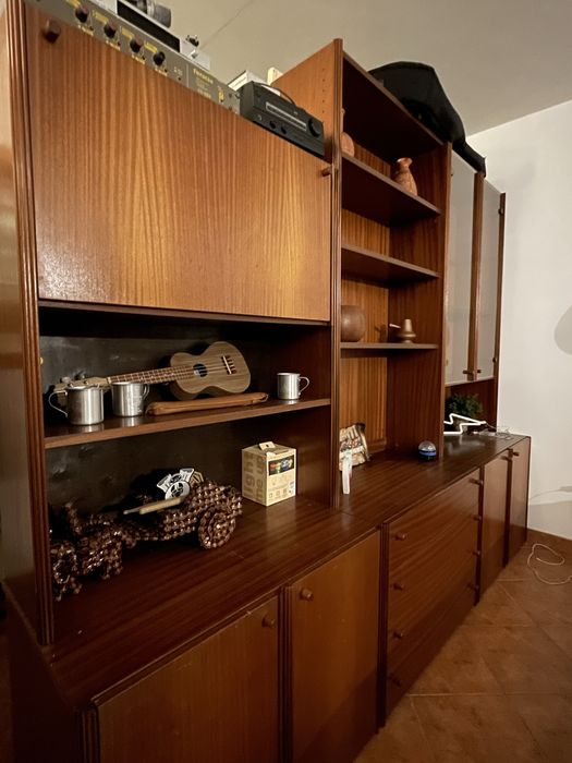 Armário de sala madeira