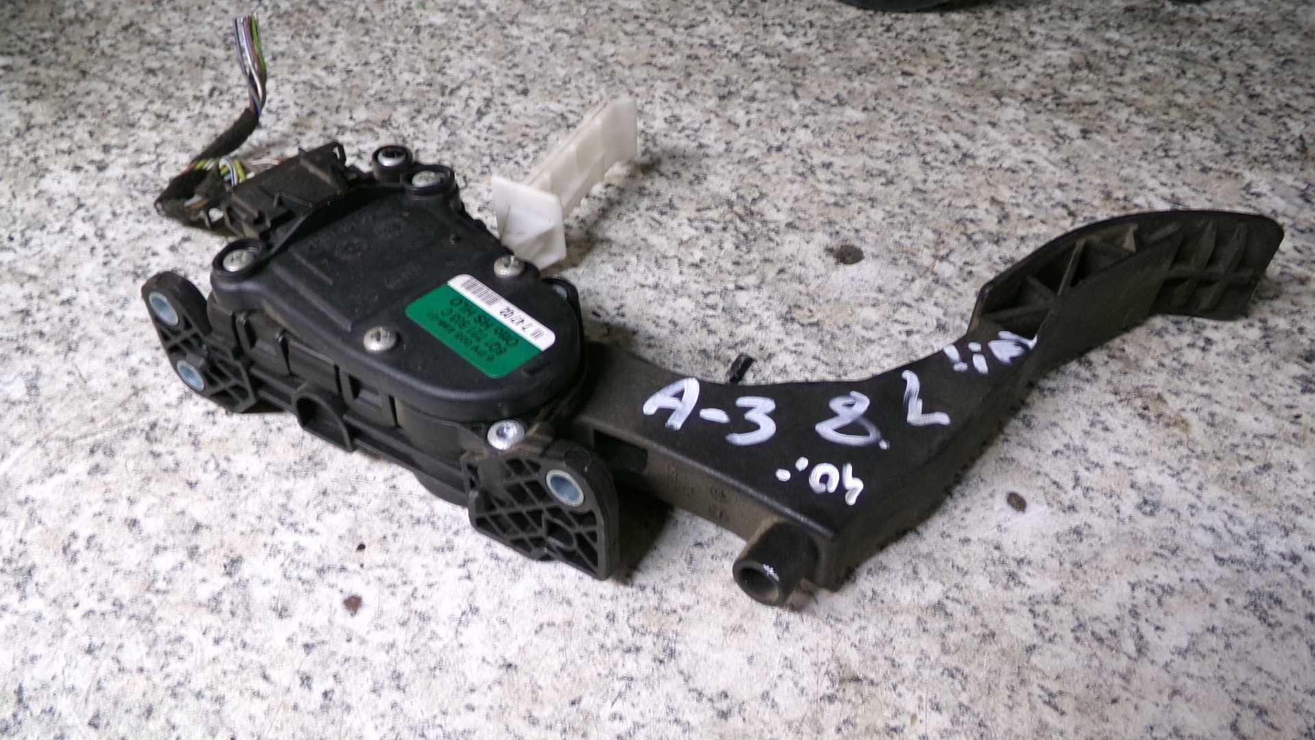 Lip55 Pedał przyspieszenia gazu potencjometr audi A3 8L lift