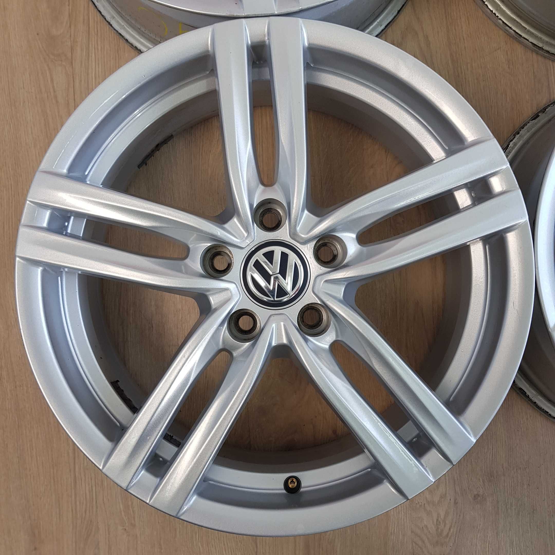 Диски VW R17 5x112 Tiguan Passat B7 B8 CC Skoda Yeti Superb Audi A4 A6