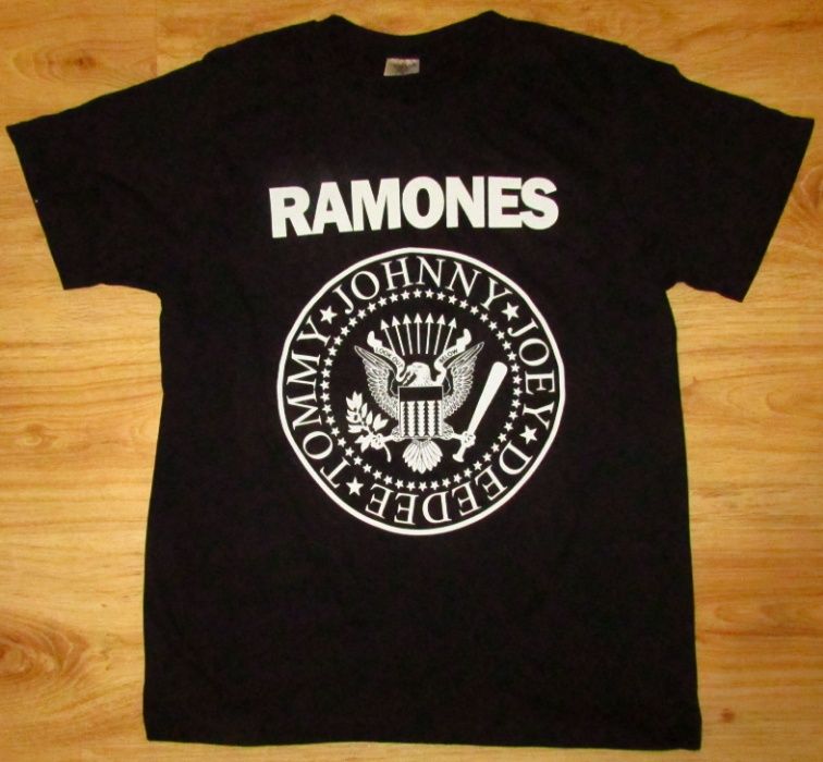 Ramones / The Clash / Buzzcocks / Sex Pistols - T-shirt - Nova