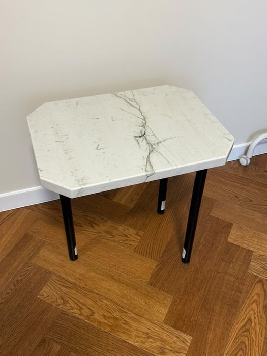 Stolik kawowy marmurowy