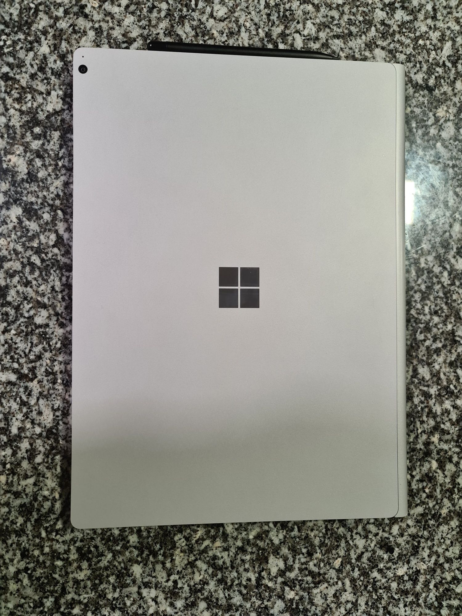 Microsoft surface book 2 4k - bom estado