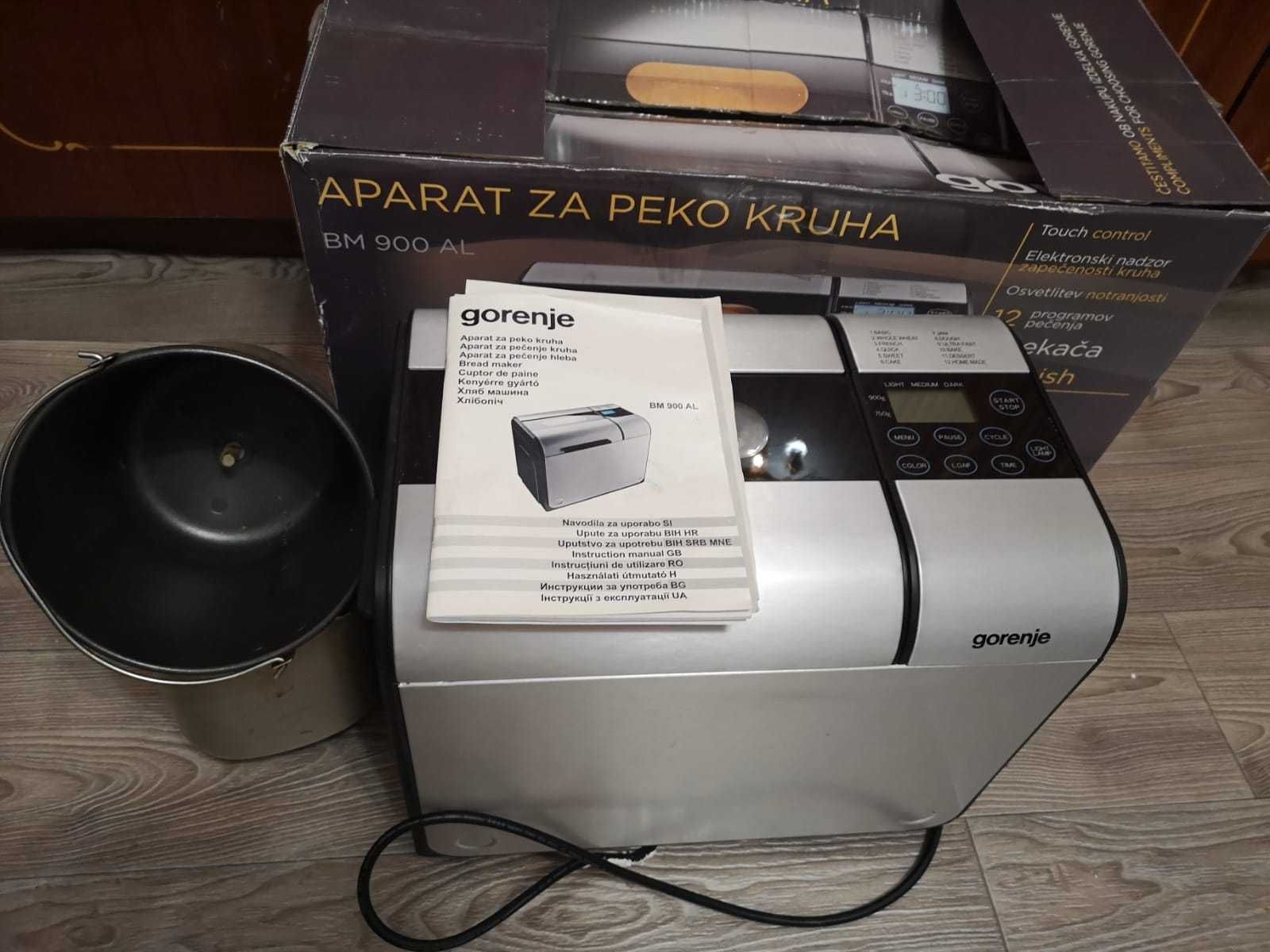 Продам хлібопічку godenje bm 900al