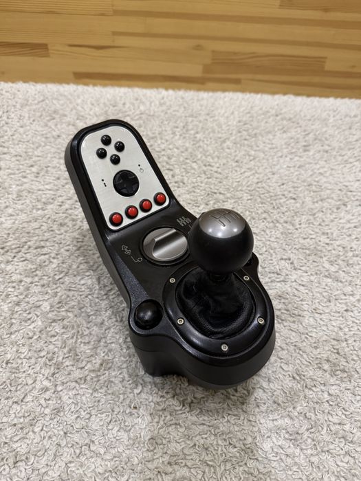Хороший стан. Ігрове кермо Logitech g25 + shifter