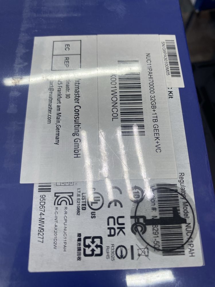 Intel NUC Mini PC Kit i7 !!