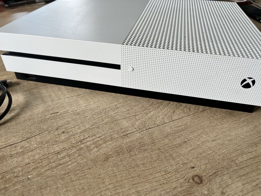 X-box one s 1 T