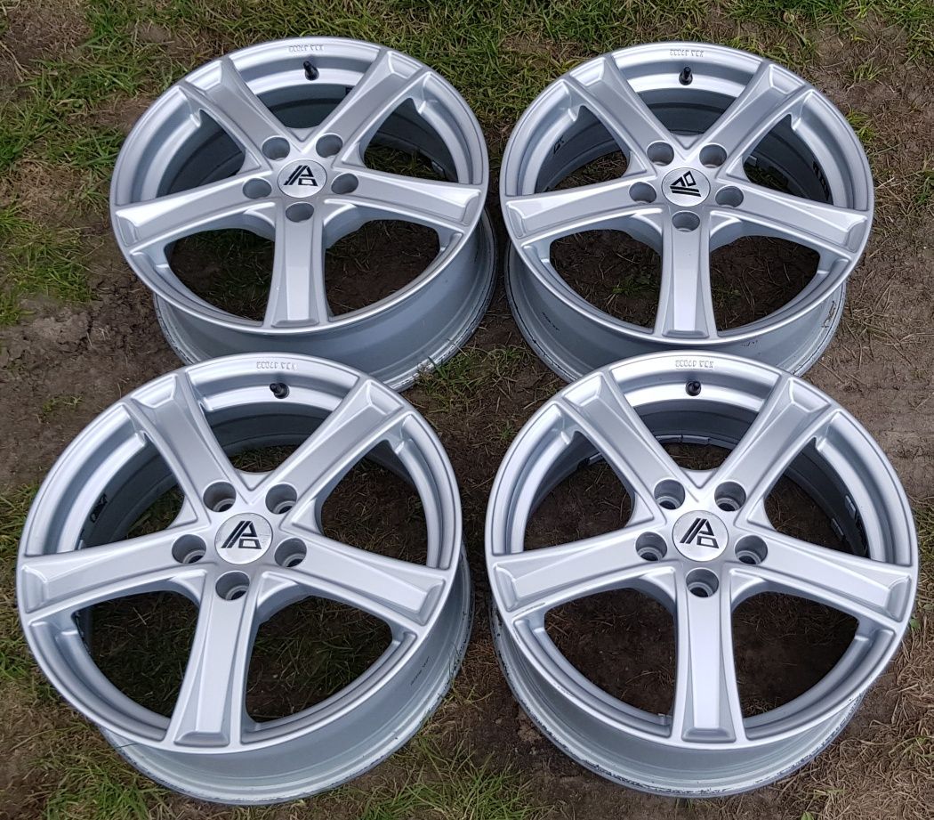 Felgi 17 cali 5x114,3 ET40 Oryginalne ETA BETA TOYOTA NISSAN HONDA