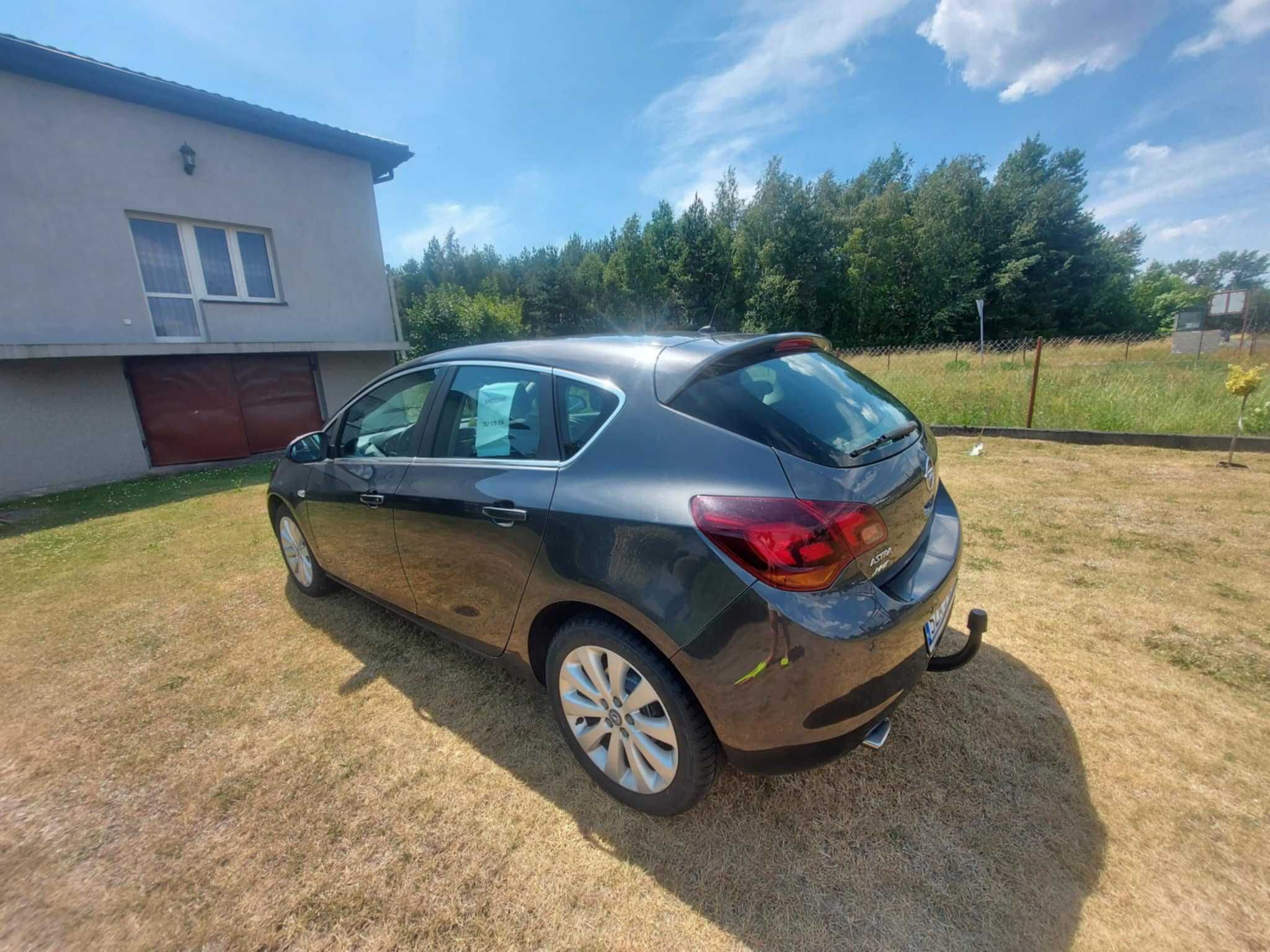 Opel Astra J 1.4 2012 Pierwszy Właściciel