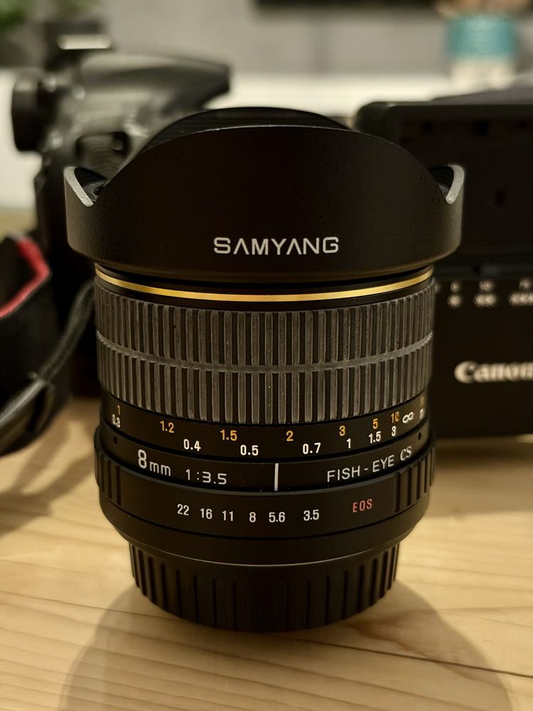 Aparat Canon EOS 60D + Tamron 17-50mm + Samyang 8mm + SanDisk 16Gb +UV