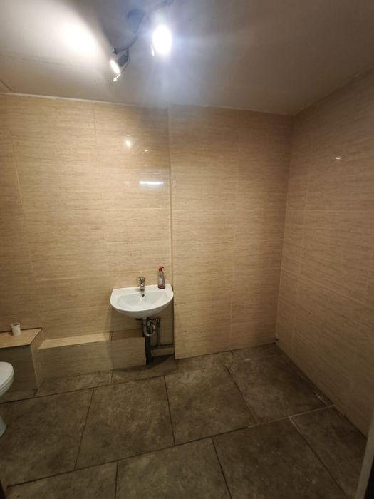 Hala garaż pomieszczenie ok 100m2 w bielawie