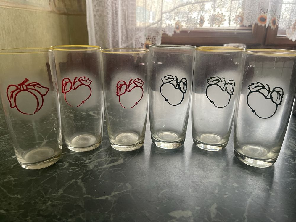 Бокали стакани