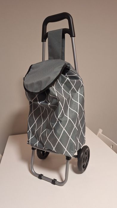 Carrinho de compras com rodas NOVO