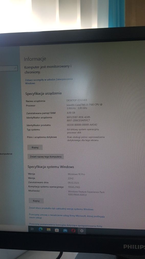 Lenovo thinkcentre I3 7100 z monitorem