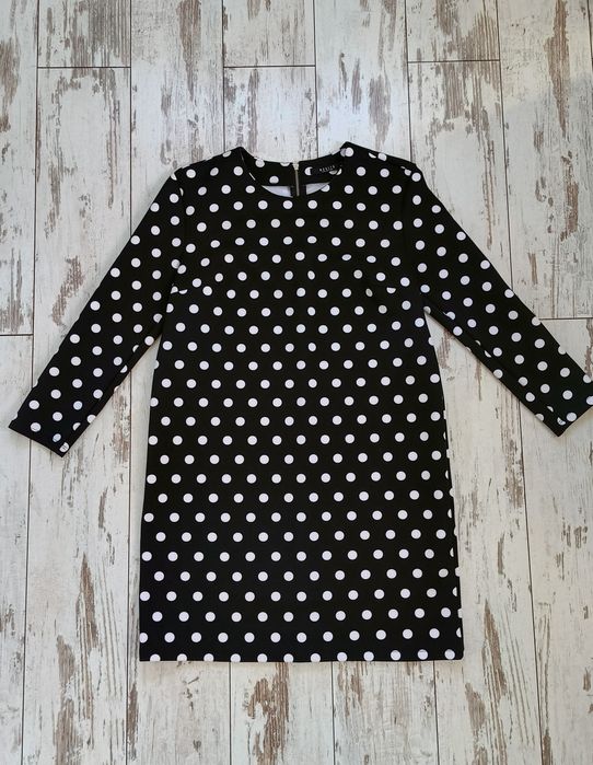 Sukienka czarna w kropki