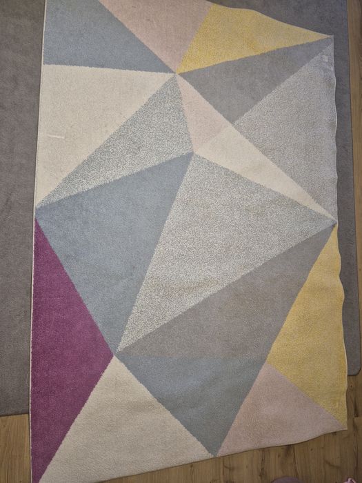 Dywan młodzieżowy dziecięcy 160x230 używany