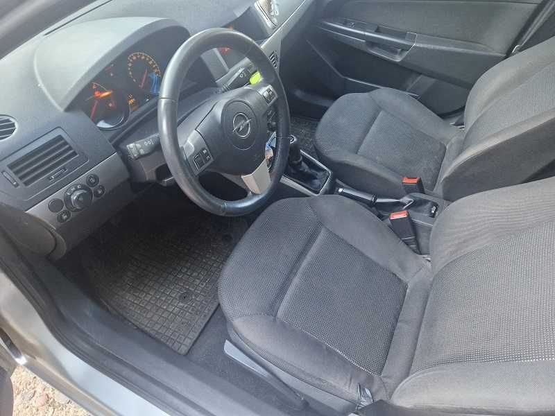 Opel Astra 1,7 cdti kombi bez dpf i dwumasy