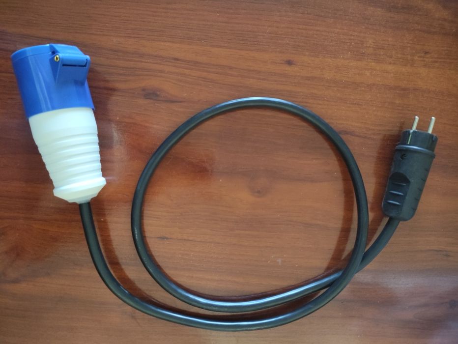 Adaptador macho shucko p/ ficha CEE fêmea 32A