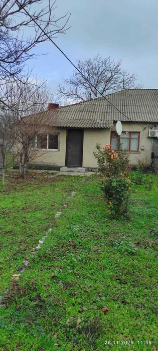 Дві двокімнатні квартири (обєднані)  і Магазин