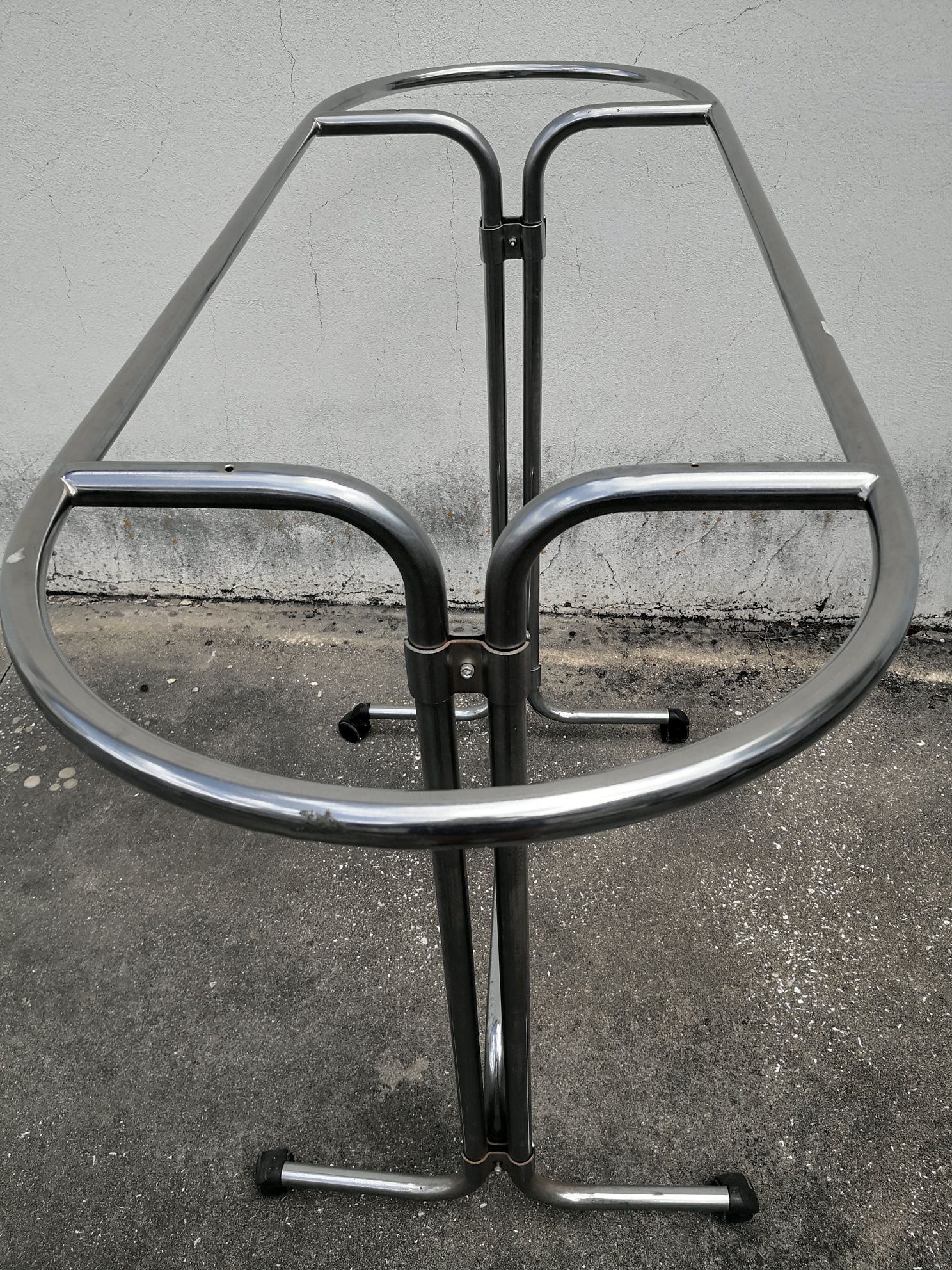 Expositor vestuário usado
