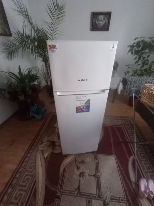 Продам холодильник