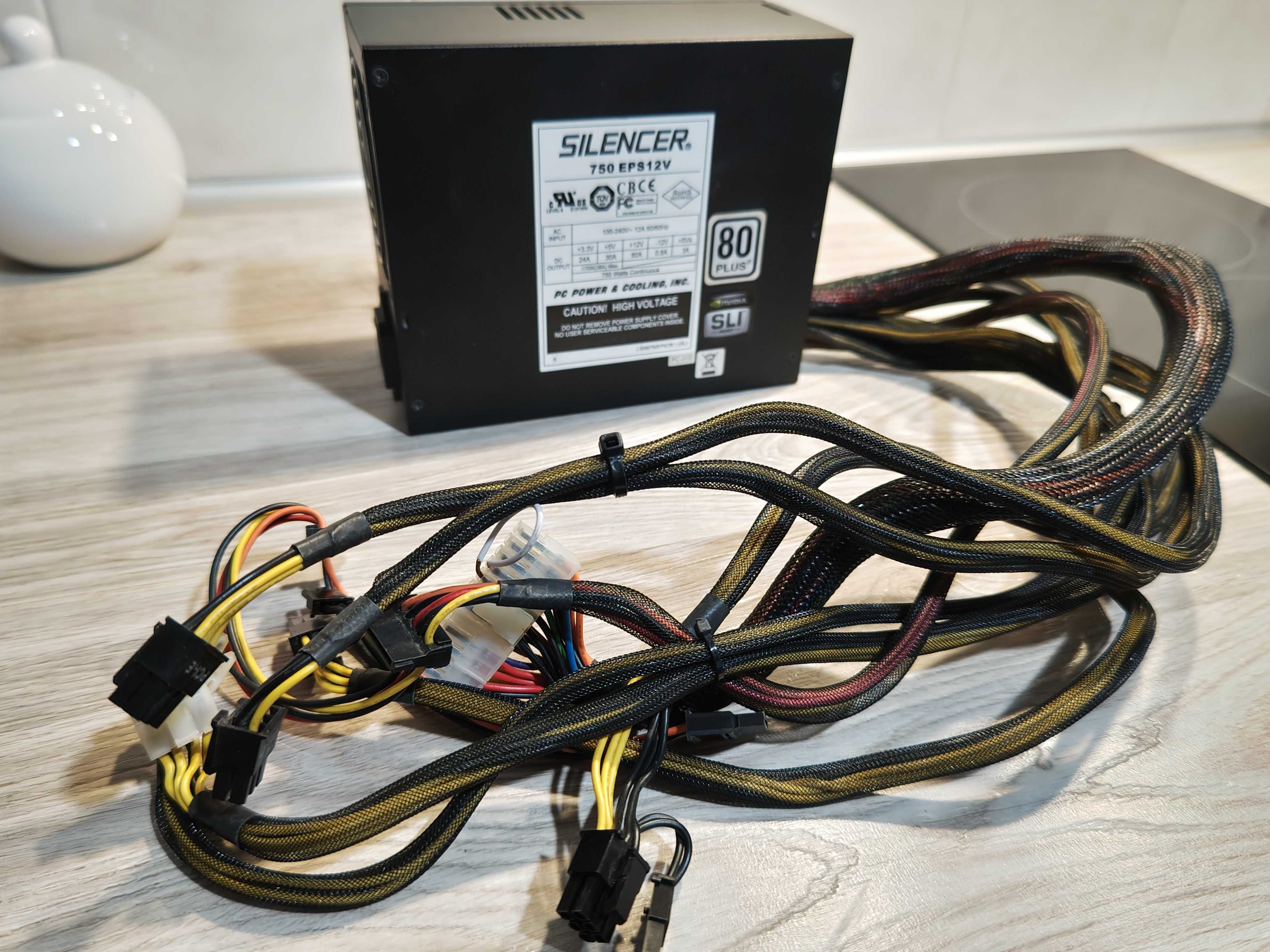 PC Power & Cooling Silencer 750W EPS12V (OCZ)