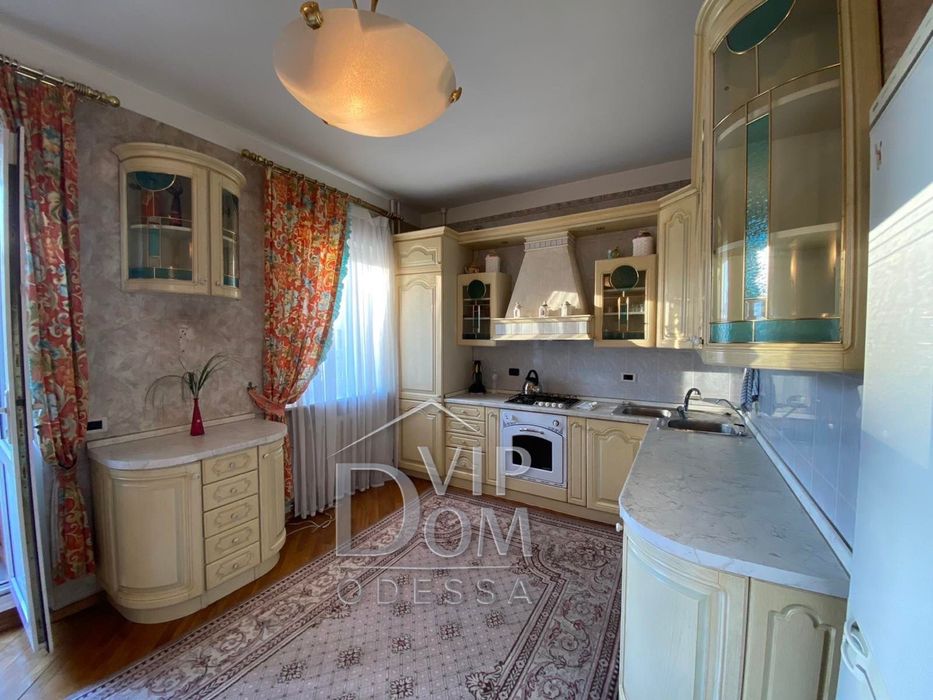 Французский бульвар, Дунаева’.Ключи