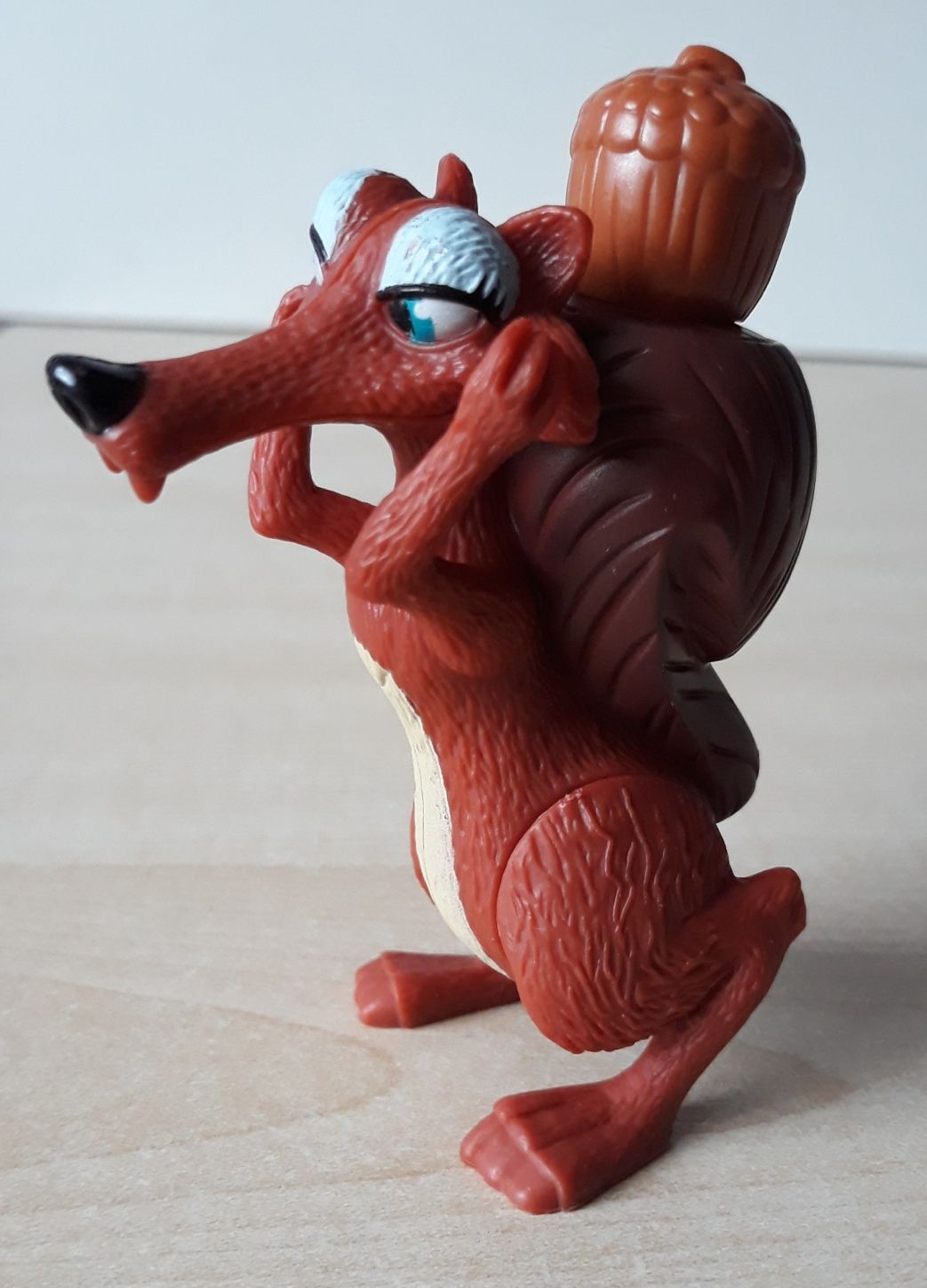 TM&Fox Epoka lodowcowa 3 Wiewiór z żołędziem Scratte figurka McD's 9cm