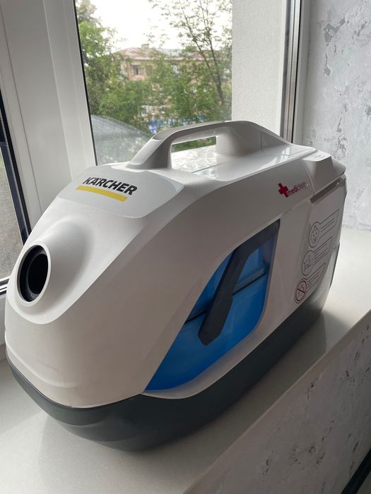 Пылесос Karcher с аква фильтром