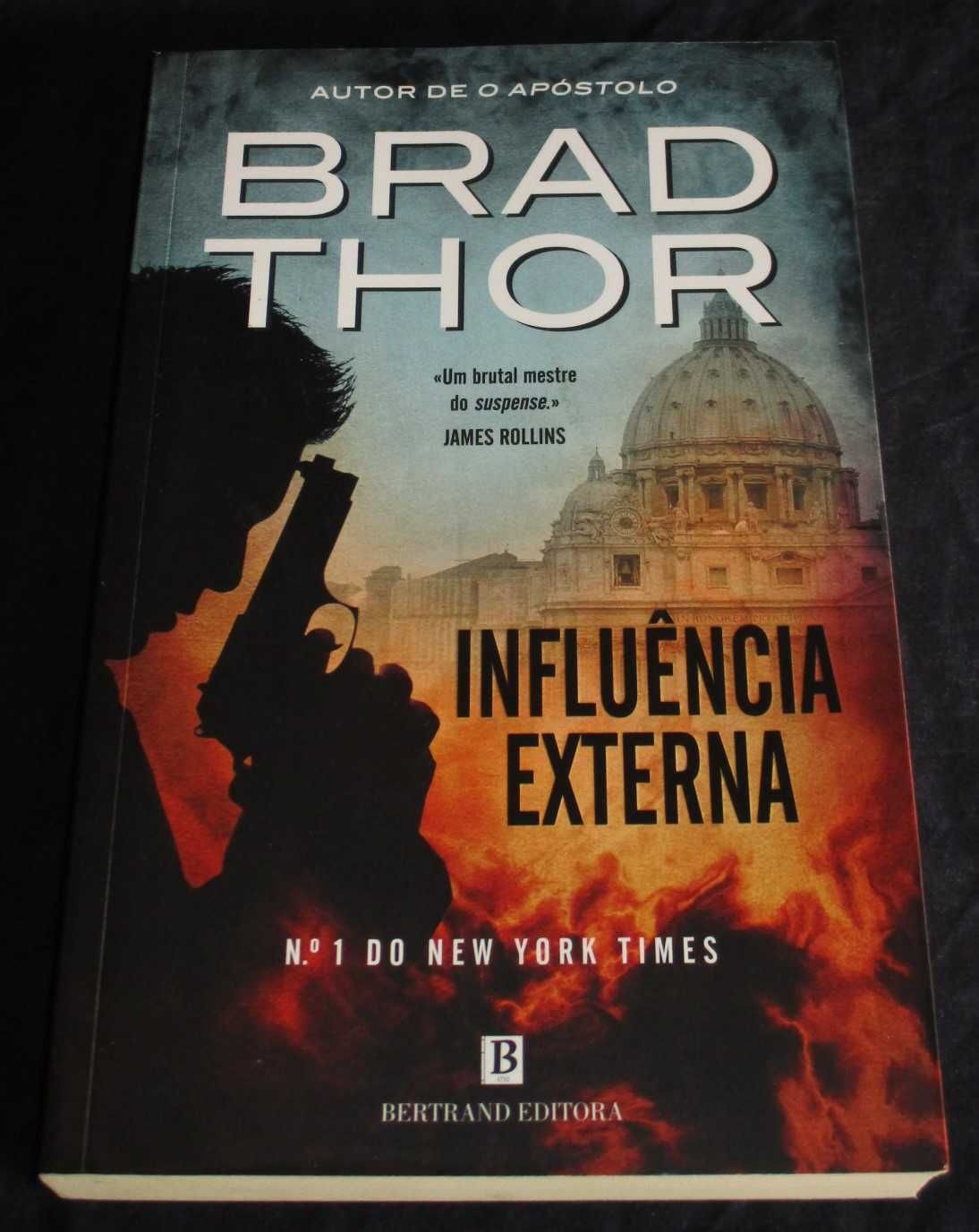 Livro Influência Externa Brad Thor
