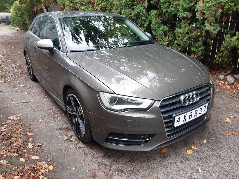 Audi A 3      8V