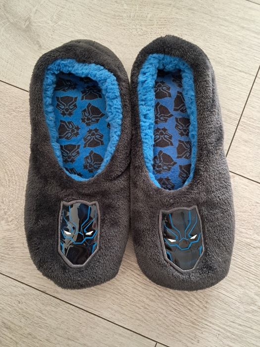 Pluszowe miękkie kapcie chłopięce Marvel rozm. 37-38