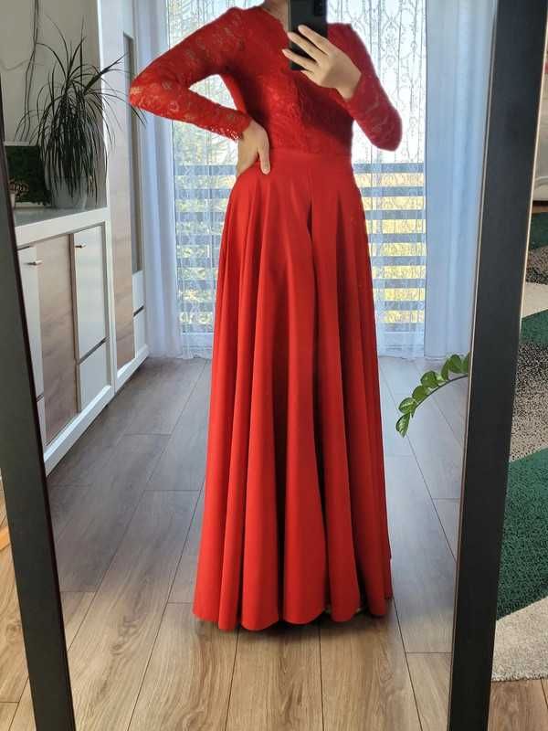 Czerwona długa sukienka rozkloszowana długi rękaw S.Moriss 38/M
