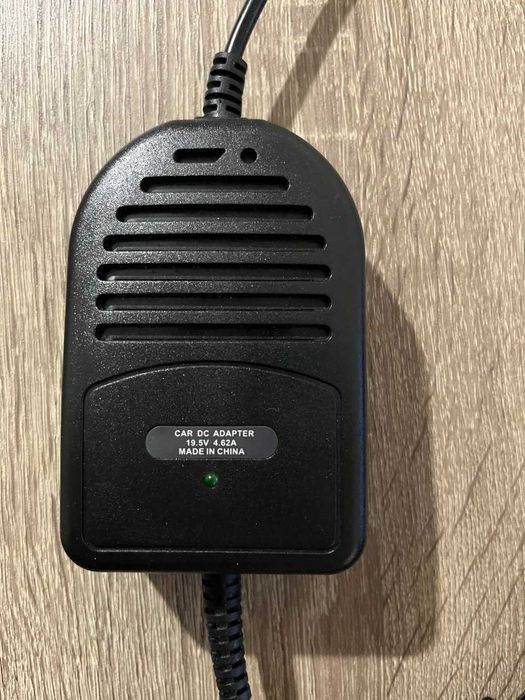 Автомобільний зарядний пристрій для HP