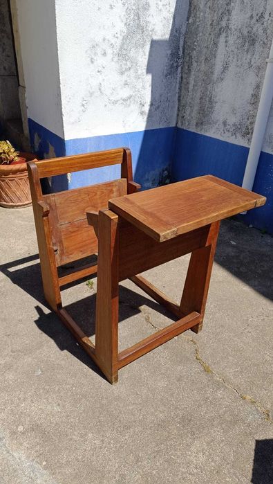 Carteira Escolar (antiguidade)