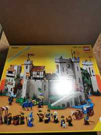 LEGO 10305 - Zamek rycerzy herbu Lew