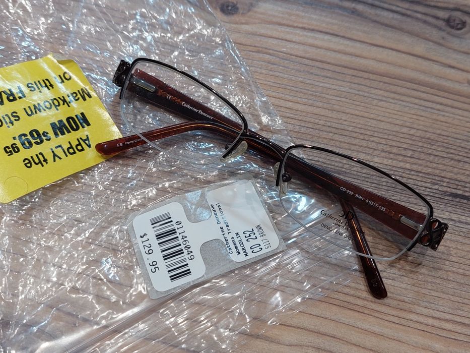 Женские оправы с ажурными вставками CD 252 от Catherine Deneuve!