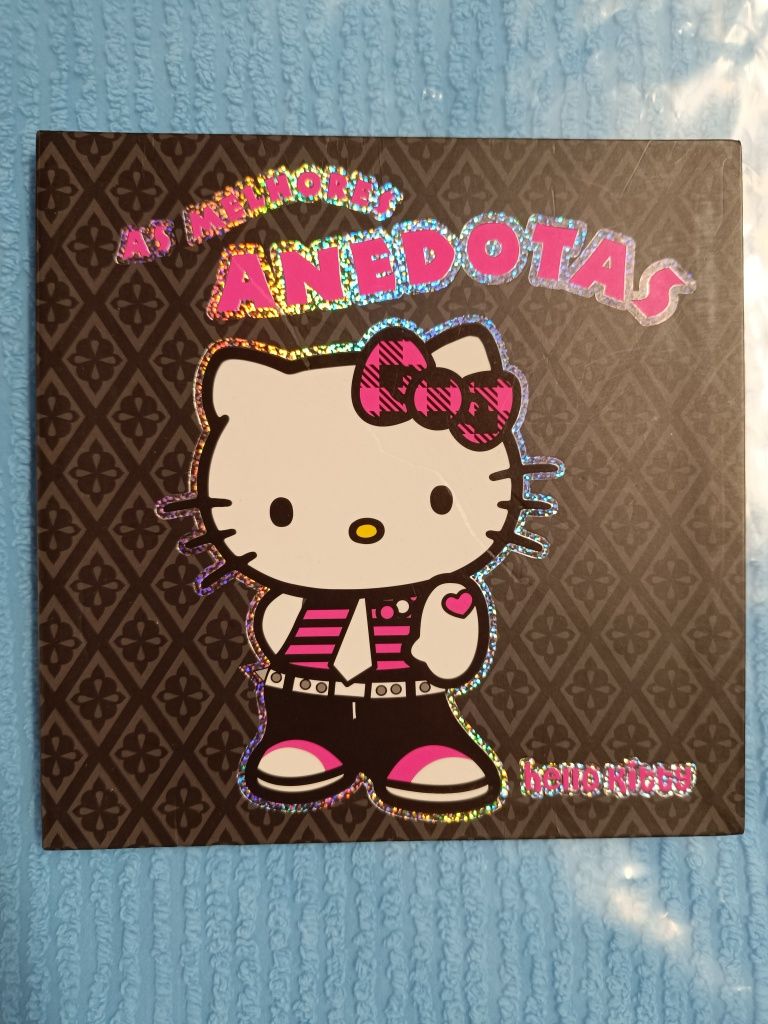 livro as melhores anedotas da Hello Kitty