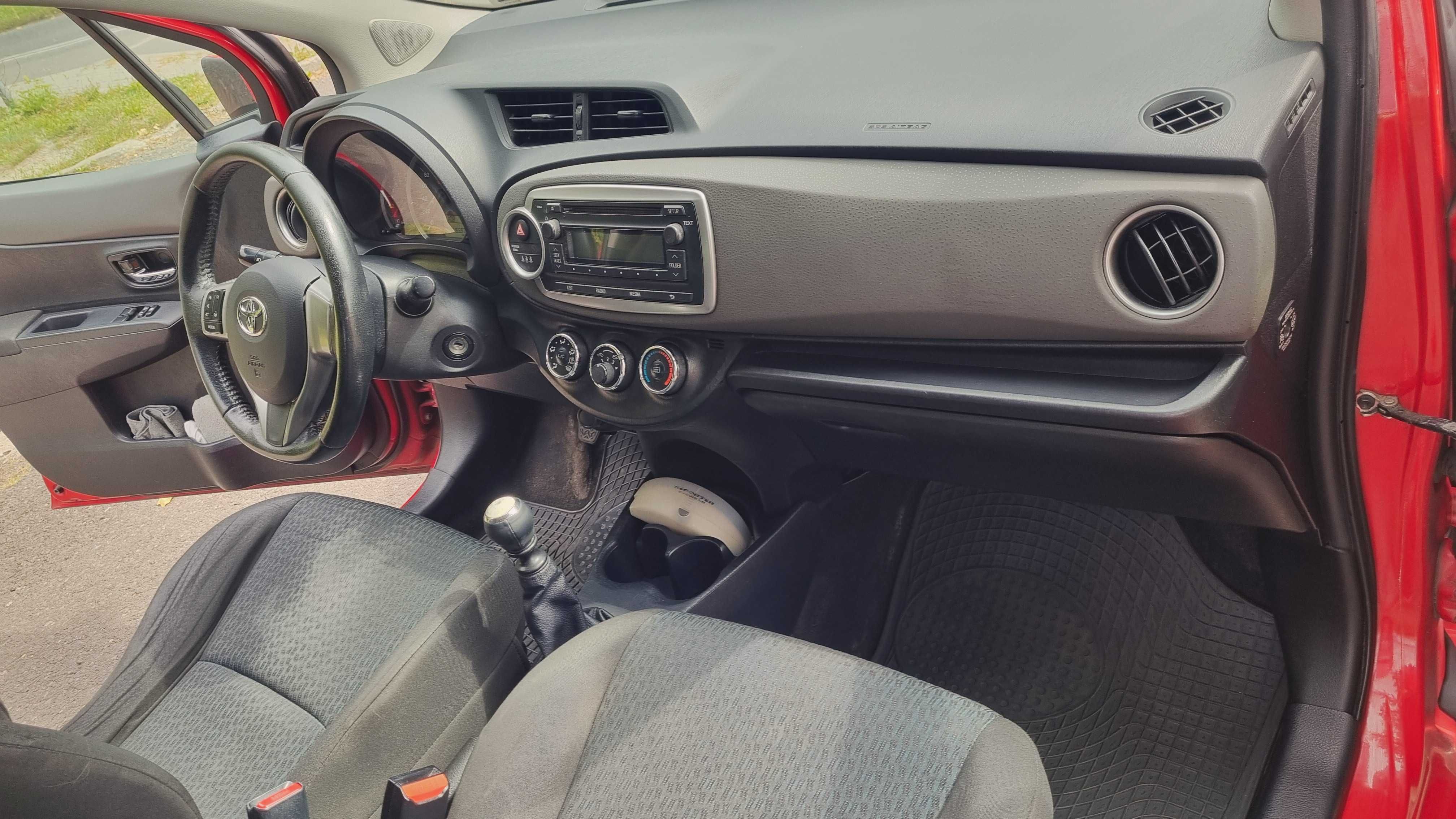 Toyota Yaris rok 2012 przebieg 416tys 1.3 LPG Klima