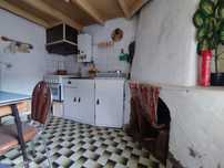 Moradia T2, com anexo em pedra, Tinalhas, Castelo Branco