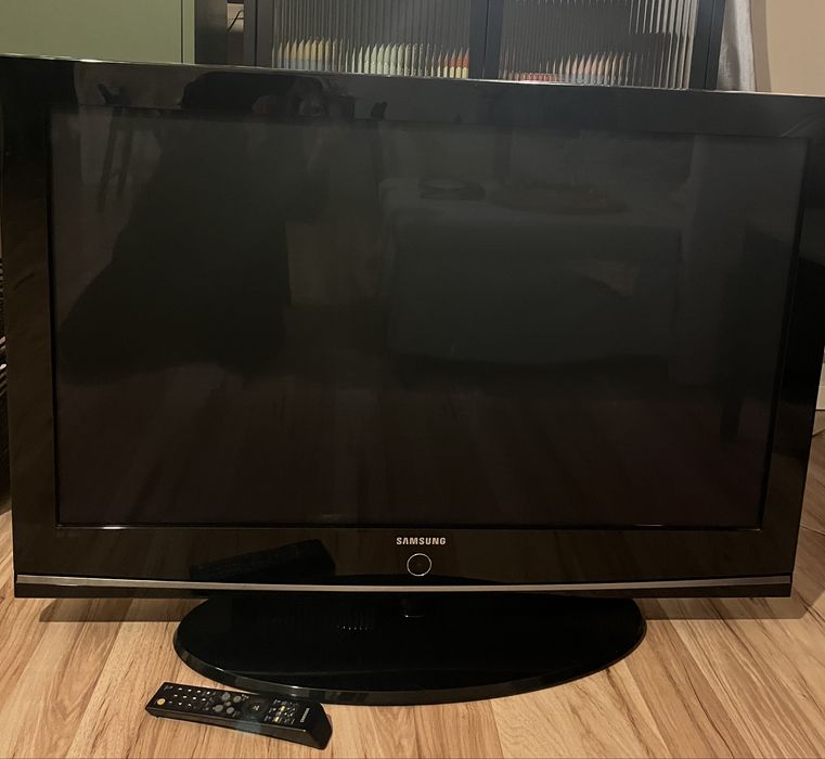Telewizor plazmowy Samsung 42c plus tv stick