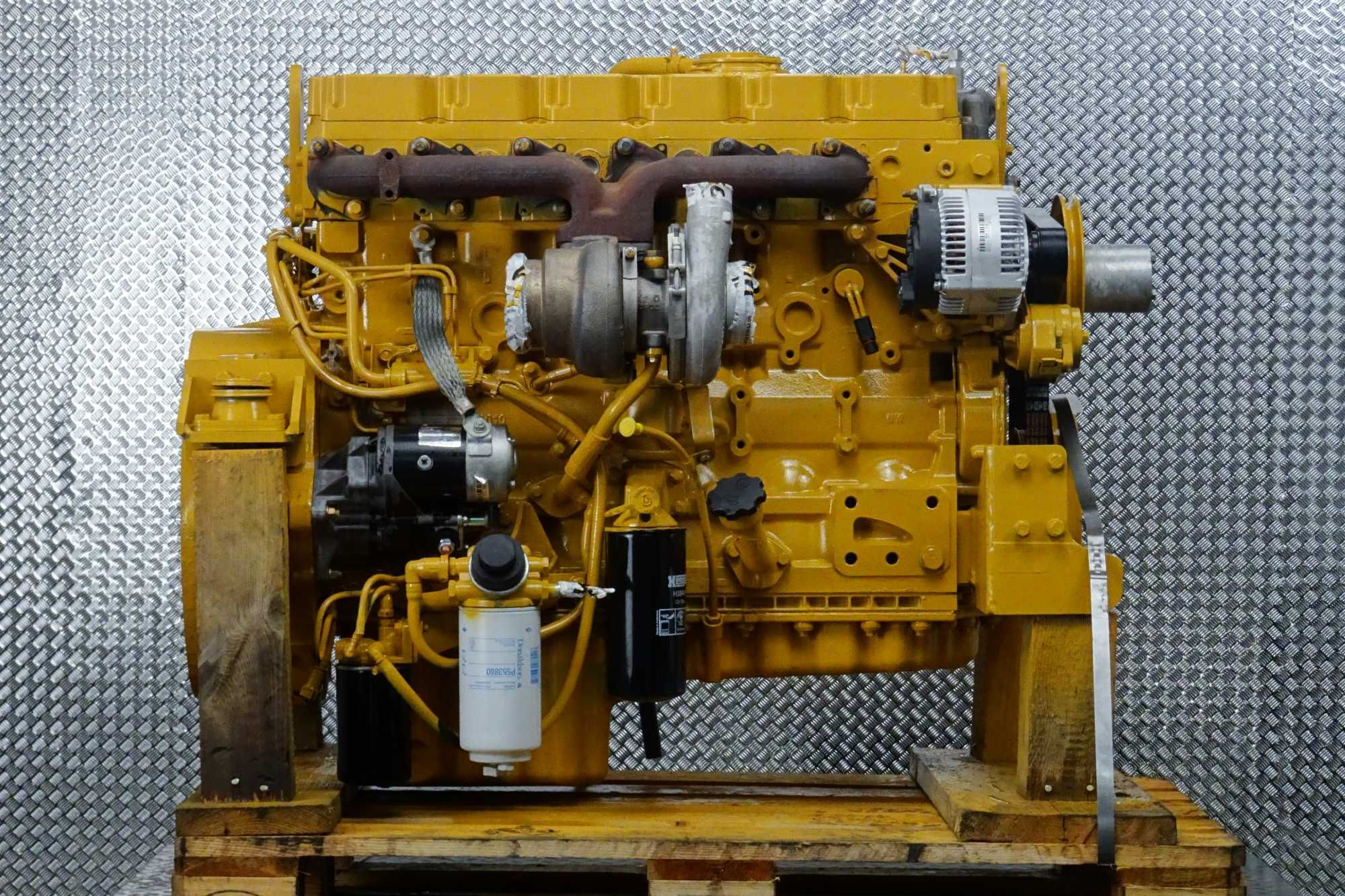 Remont silnika Caterpillar C6.6 do koparki, kruszarki Cat C6E