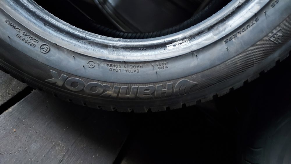 Opony zimowe Hankook 225/55R17 101V 19r. 7,5mm 2szt