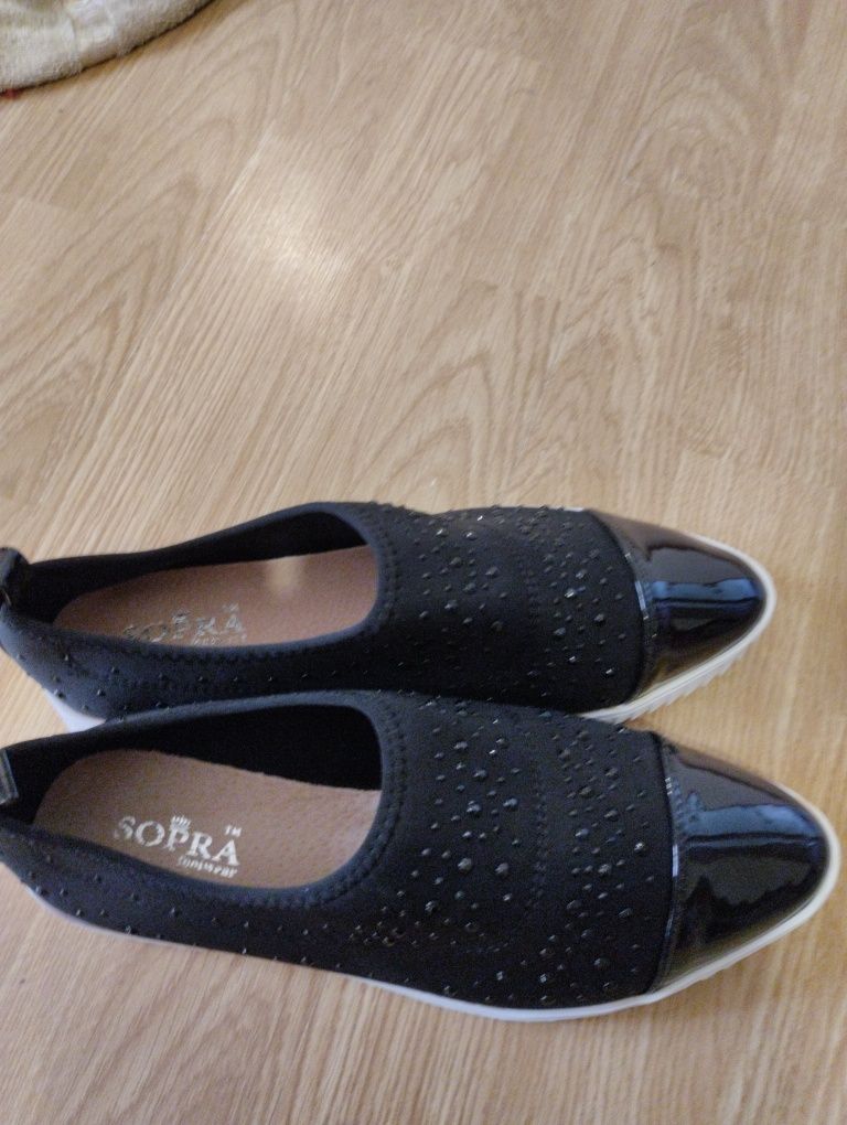 Макасини жіночі туфлі