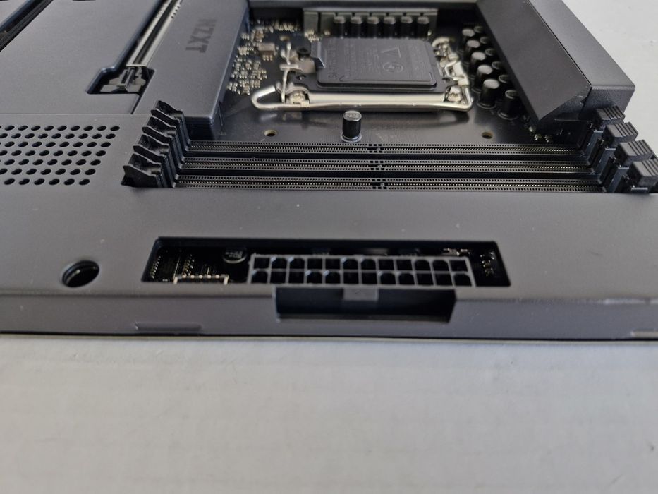 Nzxt N7 Z790 N7-Z79Xt-W1 Socket 1700  Płyta Główna