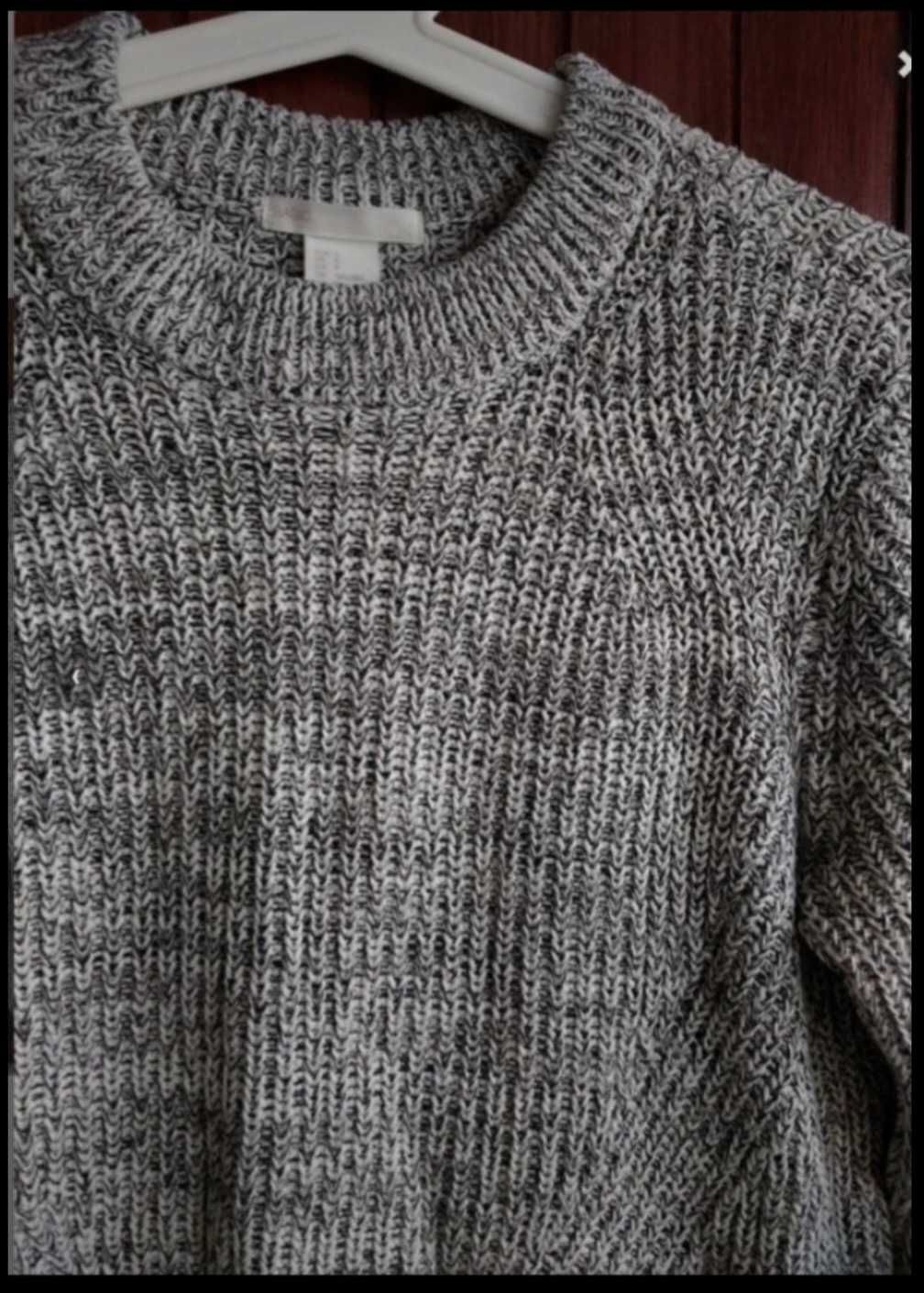 Szary bawełniany sweter z czarną nitką H&M rozmiar S