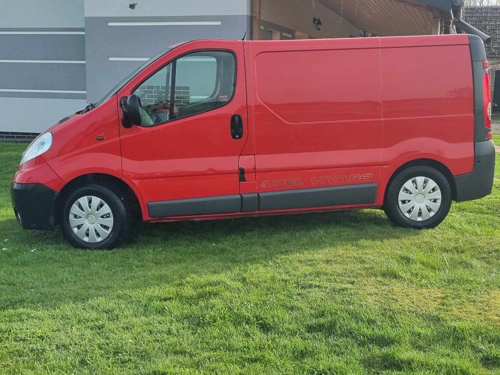 Opel Vivaro 2008r 2.0CDTI