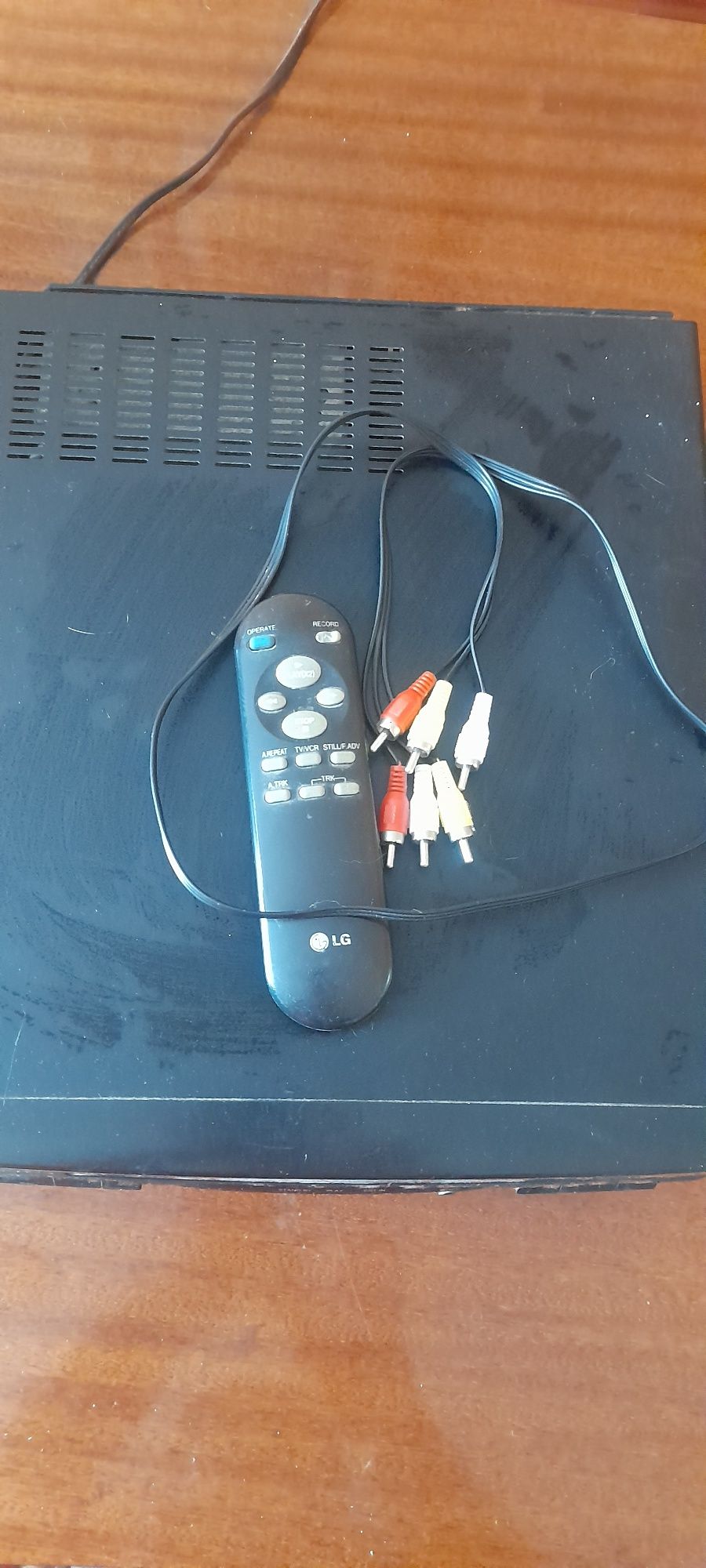 Продам касетний відео плеєр з відтворенням в системі NTSC із записом