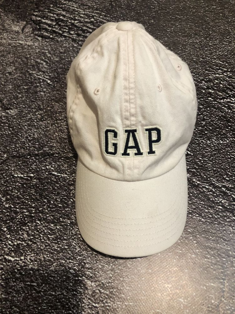 Кепка від Gap